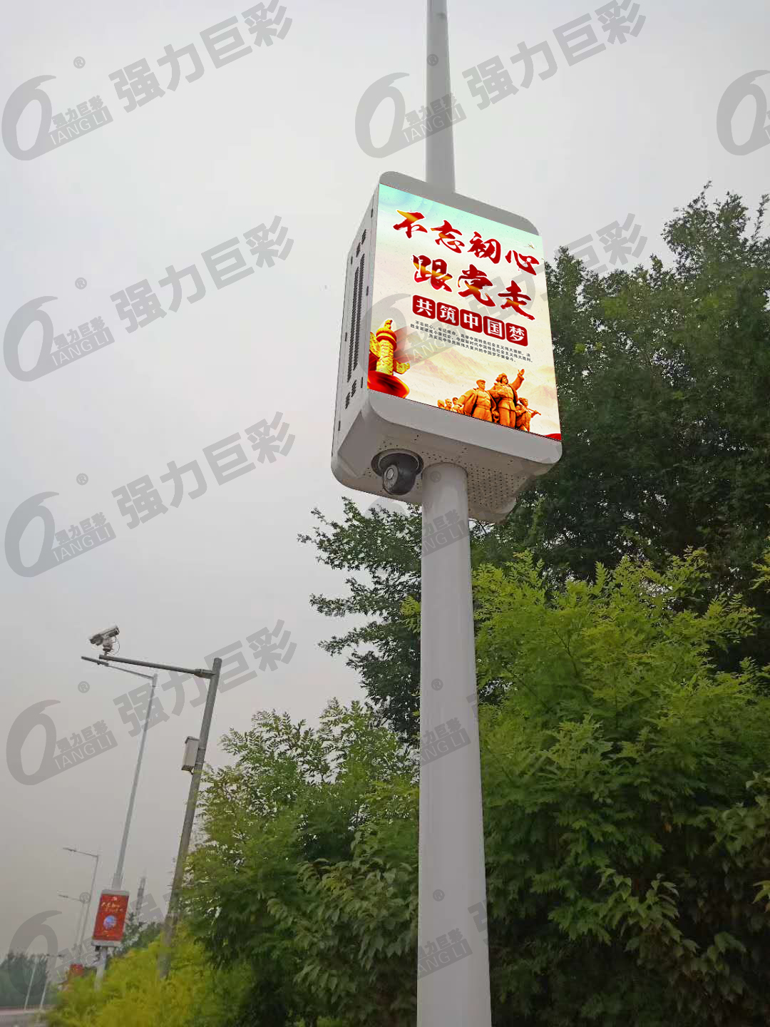 秦皇島中心生態(tài)城燈桿屏Q5 15套